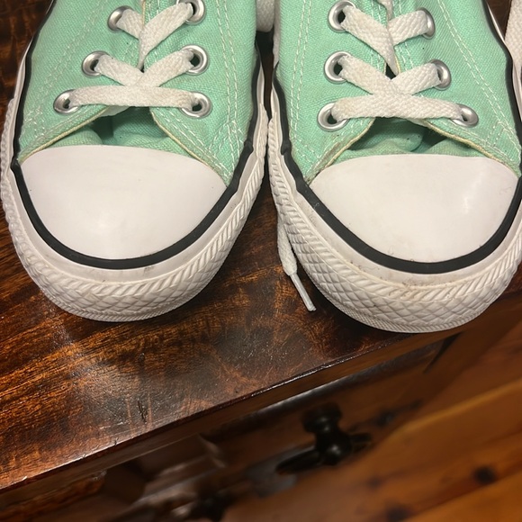 Converse Chuck All Star Tennis Shoes in Mint, Size 6, EUC - Picture 3 of 13